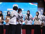 Ririn-Novianty-Dikukuhkan-Ibunda-Guru-Kabupaten-Muaro-Jambi.jpg