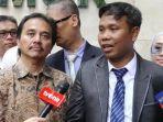 SINDIRAN-Roy-Suryo-Usai-Diperiksa-Soal-Tudingan-Ijazah-Palsu-di-Polda-Metro-Undangan-Gak-Jelas.jpg