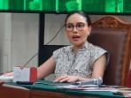 Saksi Nikita Mirzani Kerap Jawab ‘Lupa’, Hakim Tegur di Sidang Kasus Reza Gladys: Anda Itu Disumpah!