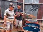 Sebuah-gudang-minyak-di-Muaro-Jambi-digerbek.jpg