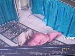 Terekam-Wanita-Sedang-Salat-di-Masjid-Diperlakukan-Tak-Senonoh-dengan-pria-Videonya-Viral-di-Sosmed.jpg