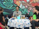 Tulus-Setiawan-40-tengah-pemenang-grandprize-rumah-bersama-Jurnalis-Tribun-Jambi.jpg
