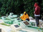 Ziarah-Kubur-jelang-Ramadhan-1444-hijriah.jpg