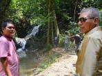 air-terjun-taman-raja-wisataa_20150421_154053.jpg