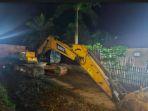 alat-berat-di-Pemayungan-Tebo.jpg
