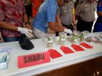 barang-bukti-sabu-cair_20181019_191800.jpg