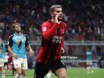 bek-ac-milan-theo-hernandez-merayakan-golnya-ke-gawang-venezia.jpg