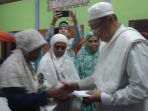 bupati-sarolangun-cek-endra-menghadir-kegitan-safari-ramadan-ketiga-acara-bertempat-di-masjid-n_20180529_131740.jpg