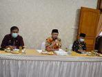 bupati-sarolangun-cek-endra-saat-coffe-morning-bersama-awak-media-di-sarolangun-kamis.jpg