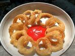 cara-membuat-onion-ring-tanpa-tepung-roti.jpg
