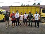 denpom-ii2-jambi-amankan-pelaku-dan-20-ton-minyak-mentah-ilegal-siap-kirim-ke-sumatera-selatan.jpg