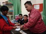 di-denda-pemilik-usaha-di-kota-jambi-tertangkap-tangan-buang-sampah-sembarangan-dalam-jumlah-besar.jpg