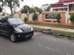 didakwa-pasal-pembunuhan-berencana-2-terdakwa-pembunuh-kades-sekampil-bungo-jalani-sidang-perdana.jpg
