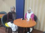 dina-fidella-putri-penulis-artikel-bersama-ketua-ipemi-jambi-ibu-hidayati-zainuddin.jpg
