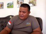 dodi-anggota-satpol-pp-tebo-saat-memceritakan-kejadian-mistis-yang-sering-dialami-di-kantor.jpg