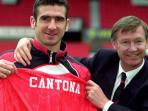 eric-cantona-kiri-dan-manajer-alex-ferguson_20150908_091454.jpg