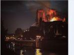 gereja-katolik-notre-dame-de-paris-yang-berusia-856-tahun-terbakar.jpg