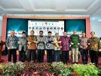 gubernur-jambi-dr-drs-h-fachrori-umar-mhum-bersama.jpg