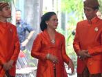 ibu-iriana-jokowi-saat-berkebaya-acara-mantu-di-solo_20180423_155637.jpg