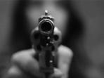 ilustrasi-todongkan-pistol_20160808_232634.jpg
