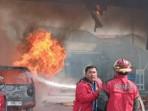 kebakaran-di-spbu-cimahi-12102025.jpg