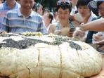 kue-raksasa-bakpao_20151110_093059.jpg