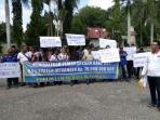 lsm-merangin-unjuk-rasa_20160919_111129.jpg