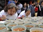 makan-mie-cina_20151103_101534.jpg