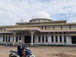 masjid-al-ihsaniyah-masjid-tertua-yang-terletak-di-seberang-kota-jambi-kecamatan-danau-teluk.jpg