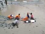 masyarakat-pelabuhan-ampera-digegerkan-penemuan-mayat-berjenis-kelamin-lelaki_20180529_090133.jpg