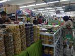 mendekati-lebaran-idul-fitri-kue-kering-di-jamtos-siap-diborong.jpg