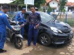 mobil-dan-motor-hanyut_20170312_123210.jpg