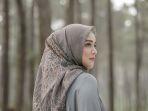 model-hijab-2021-dari-buttonscarves-arsscarf-umama-hingga-zytadelia.jpg