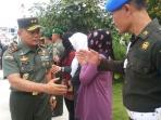 pangdam-sriwijaya-myjend-tni-sudirman-di-bandara-jambi_20161017_095423.jpg
