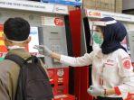 pertugas-frontliner-krl-kai-commuter-sebagai-operator-krl-commuter-line-jabodetabek.jpg