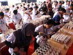 rekor-muri-seduh-kopi-terbanyak-dari-tiga-jenis-kopi-dibuat-di-jambi-pemec.jpg