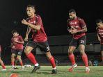 skuad-persis-solo-dalam-menjalani-latihan-bersama.jpg