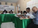 suasana-sidang-ajudikasi-penyelesaian-sengketa-proses-pemilu_20180727_214524.jpg