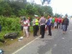 syahwal-tabrak-sapi-di-jalinsum_20171214_180505.jpg
