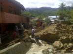 tanah-longsor-kerinci_20151208_104851.jpg