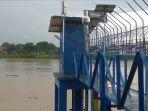 tempat-peninjauan-tinggi-air-sungai-batanghari-tanggo-rajo-kota-jambi-senin-9112020.jpg