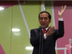 tepuk-tangan-jokowi_20181007_103218.jpg