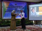 terima-piagam-wtp-3-kali-berturut-turut-bupati-masnah-minta-pengelolaaan-keuangan-dengan-baik.jpg