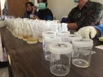 tes-urine-pelajar-smp_20171030_122250.jpg