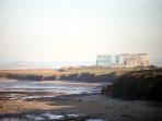 ujung-barat-hinkley-point-nuclear-power-station_20160503_201338.jpg