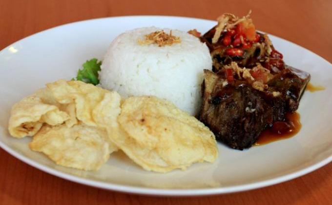 Sajian Menu Level Pedas di Dapur Iga - IGA.jpg