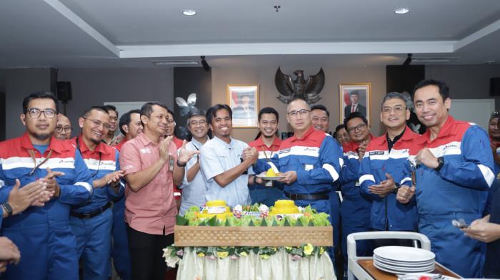 18112025 momen syukuran Pertamina Kilang Cilacap pada momen HUT ke-8 KPI