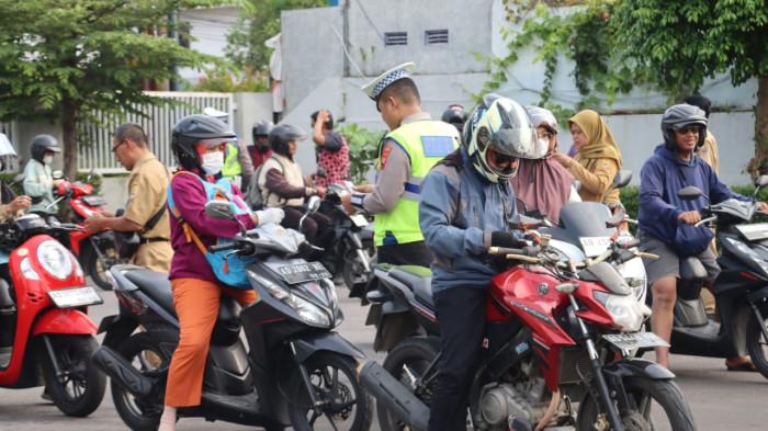 Operasi Patuh Candi 2025 Polres Sragen: Hari Kedua, 180 Pelanggar Ditertibkan