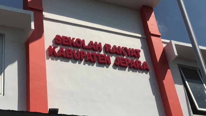 SEKOLAH RAKYAT - Suasana Gedung Balai Latihan Kerja (BLK) di Kecamatan Pecangaan, Kabupaten Jepara yang nantinya digunakan Sekolah Rakyat Rintisan.