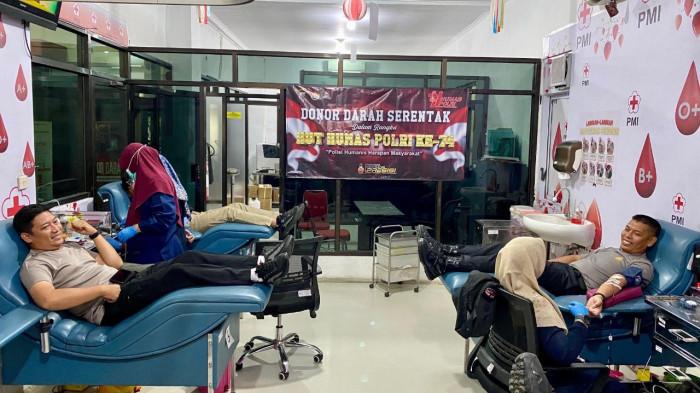 50 Polisi Pendonor Sumbangkan Darah ke PMI Jelang HUT Humas Ke-74 di Polres Sragen